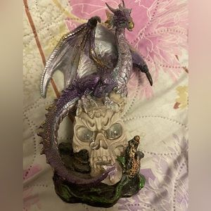 Light up purple dragon figurine